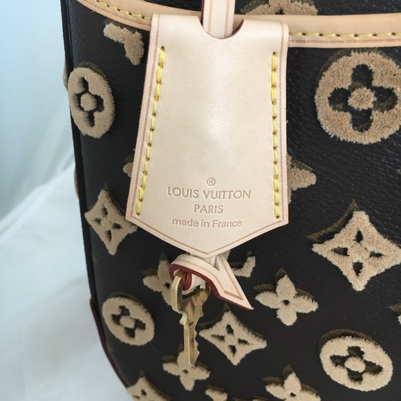 Sale Louis Vuitton Limited Edition Tuffetage Deauville - Picture 7 of 10